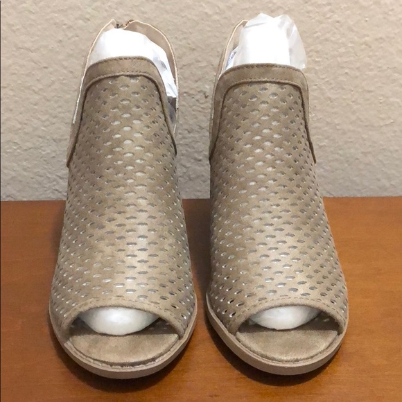 Bootie - Picture 5 of 8